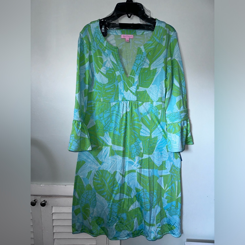 Lilly Pulitzer Twyla Jersey Limeade Love Me or Leaf
Me Dress Size Small